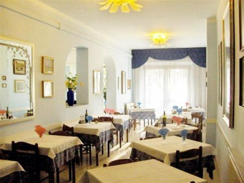 Hotel Firenze Виареджо Экстерьер фото